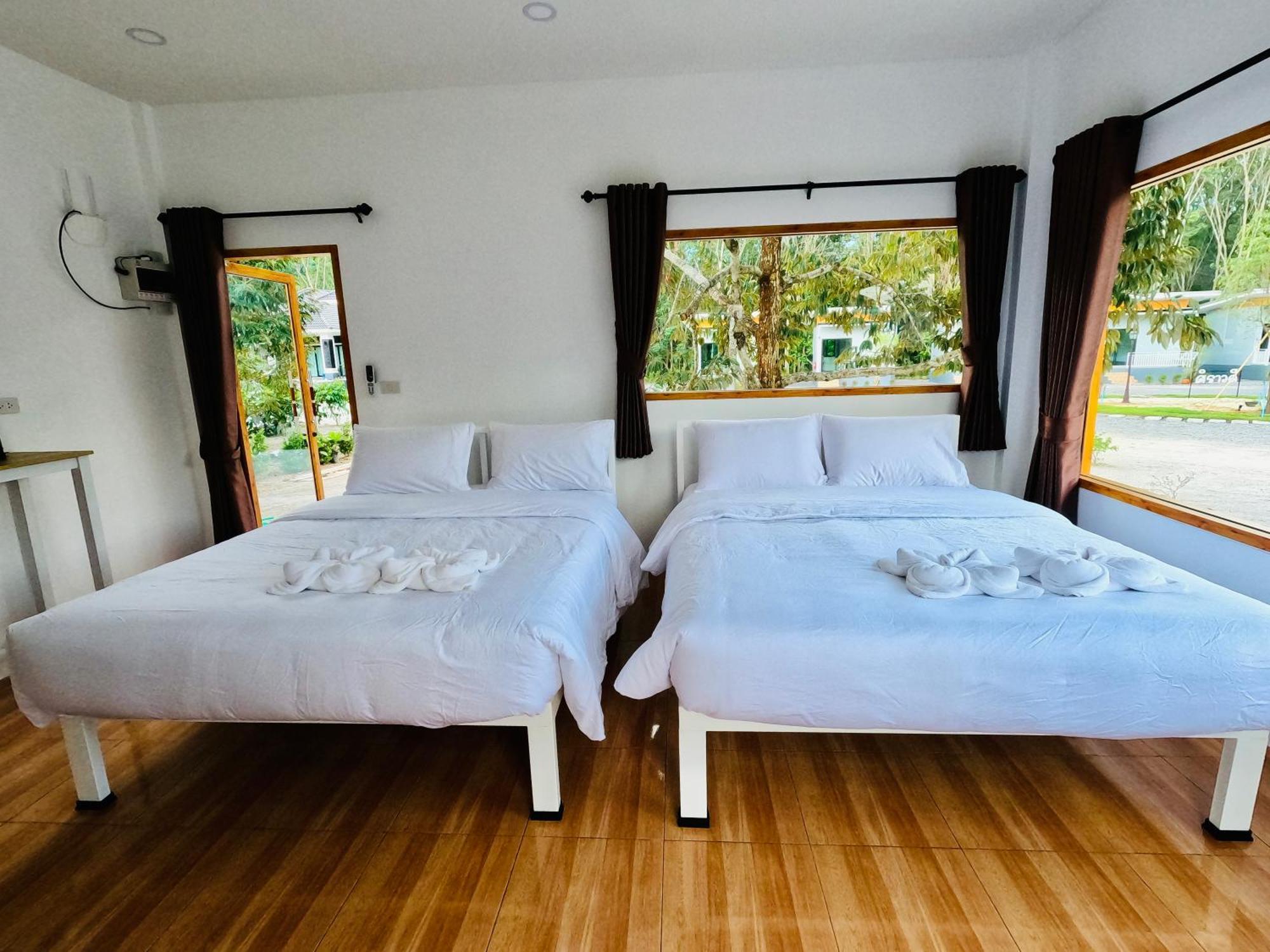 Suanvadee Resort สวนวดี รีสอร์ท Don Sak Exterior foto